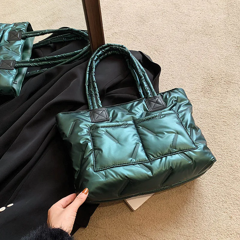 Зимние женские сумки через плечо с подкладкой, женские сумки большой емкости, дизайнерская нейлоновая хлопчатобумажная теплая сумка-тоут, женская однотонная сумка